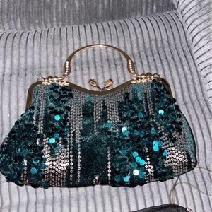 Elegant Sequin Evening Clutch - Green and Gold